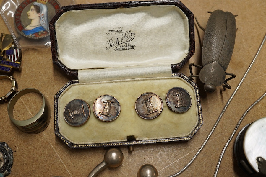 A group of mixed jewellery and objects of vertu, including a 925 and rutilated quartz set pendant, cufflinks, mother of pearl mounted eye glass, a gilt metal and agate pill box a 925 and enamel dragonfly brooch, a silver